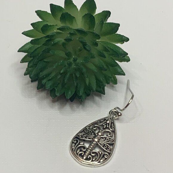 Dragonfly Earring, Insect Earring, Celtic Earring, Celtic Jewelry, Gift Idea - Picture 3 of 4